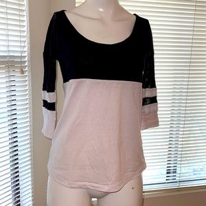 Lorna Jane top Size S